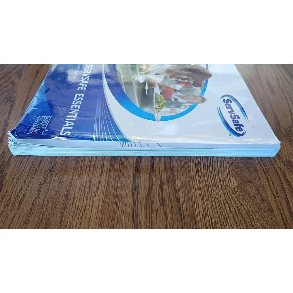 Servsafe Essentials Fifth Edition - Trade Paperback - GOOD